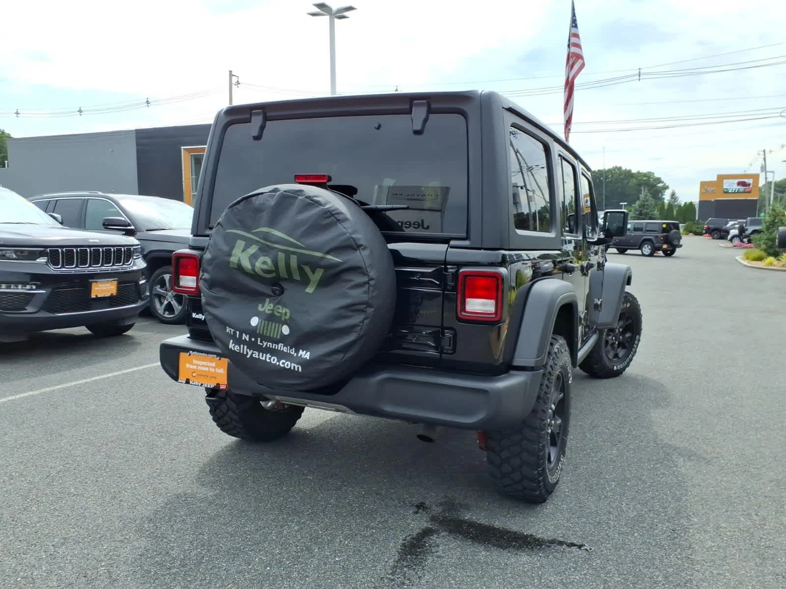 Certified Used 2022 Black Clearcoat Jeep Unlimited Willys image 8