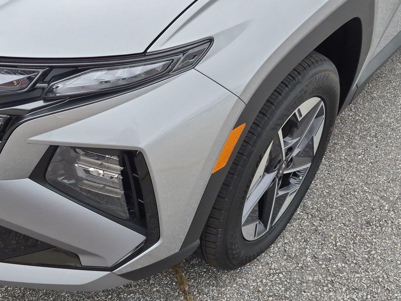 New 2026 Shimmering Silver Hyundai SEL AWD image 9
