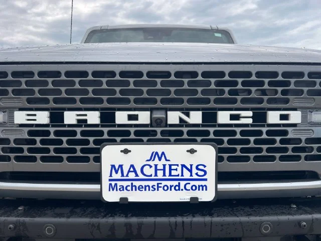 Used 2023 Silver Ford Badlands image 16