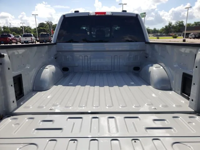 New 2026 Avalanche Ford Lariat® image 6