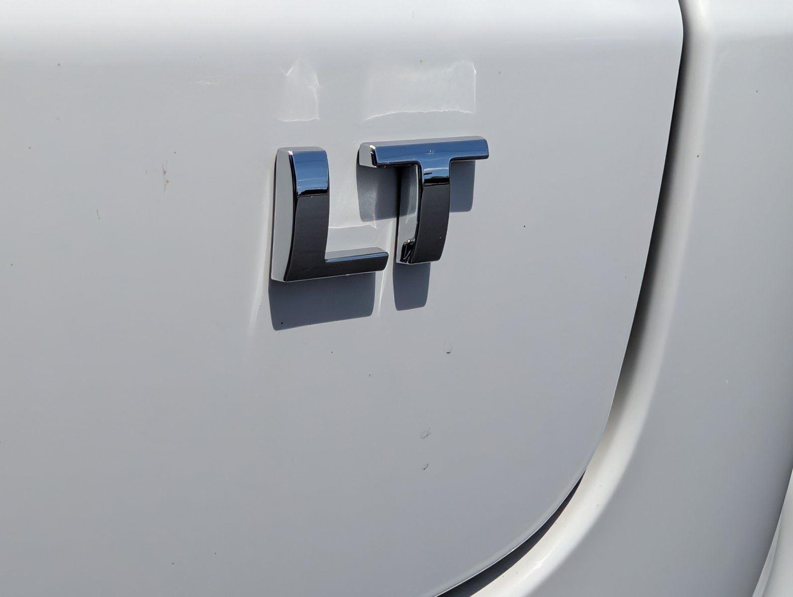 New 2026 Summit White Chevrolet LT image 33