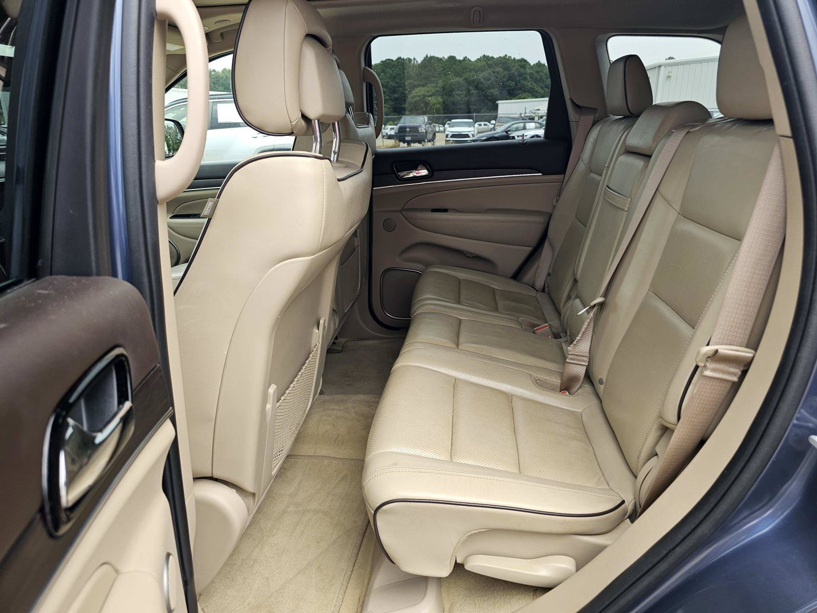 Used 2020 Slate Blue Pearlcoat Jeep Overland image 32