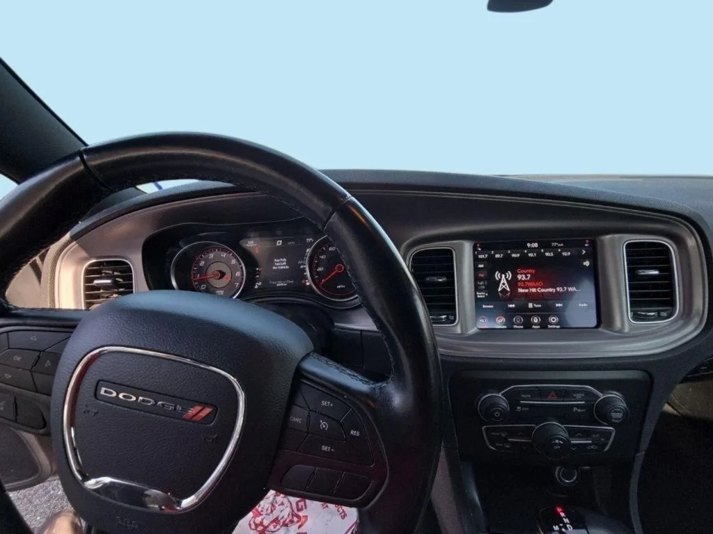 Used 2023 Gray Dodge SXT image 14