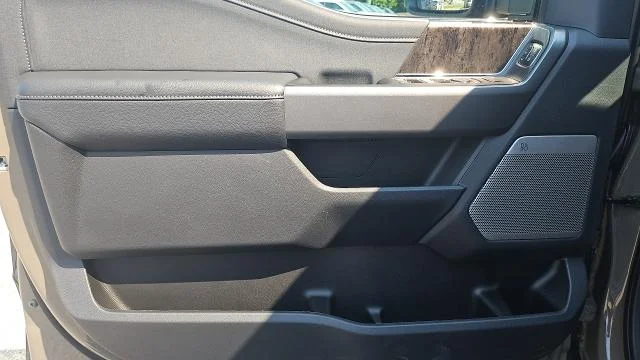 New 2026 Marsh Gray Ford Lariat 4WD image 34