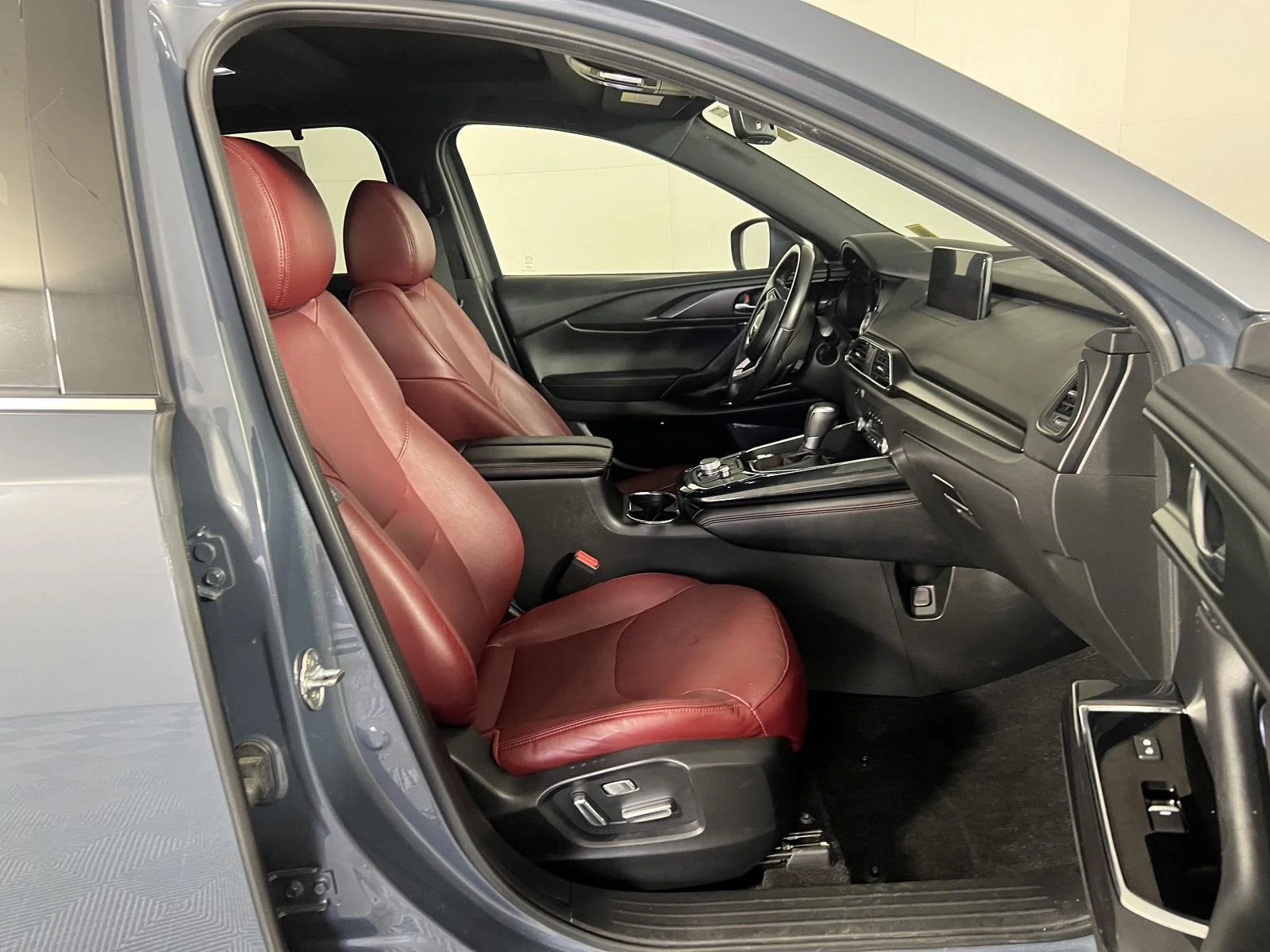 Used 2021 Gy Mazda Carbon Edition image 31