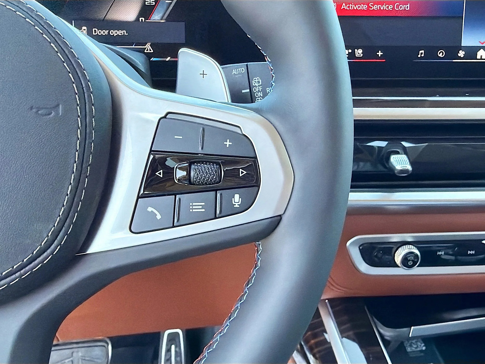 New 2027 Tanzanite Blue II Metallic BMW M60i image 39