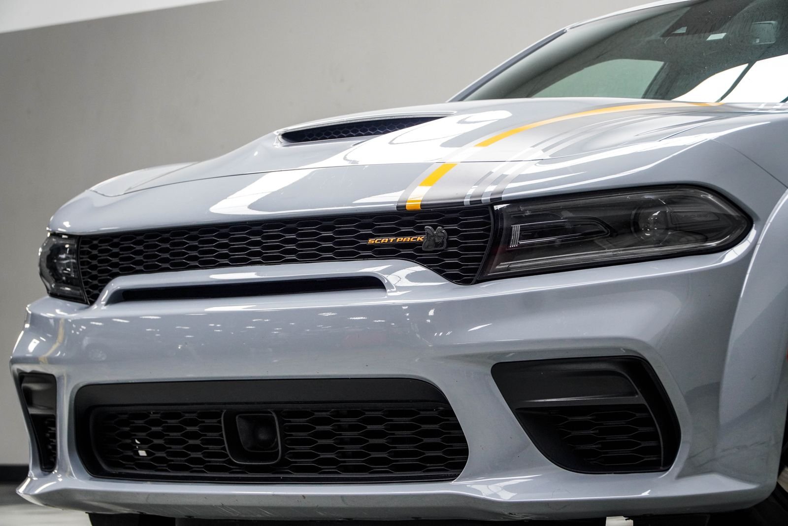 Used 2022 Gray Dodge R/T Scat Pack Widebody image 2