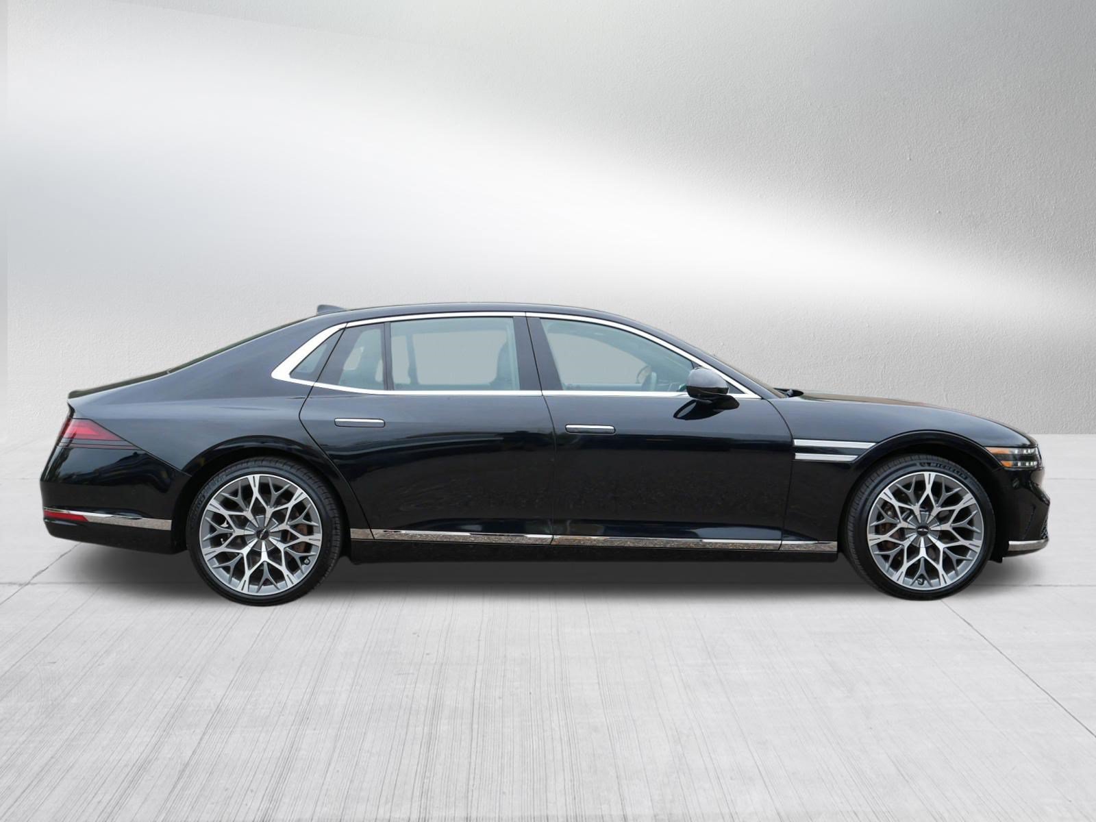 Used 2026 Vik Black Genesis 3.5T e-SC image 8