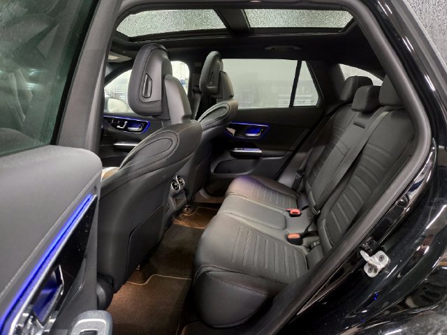 Used 2026 Black Mercedes-Benz GLC 300 image 5