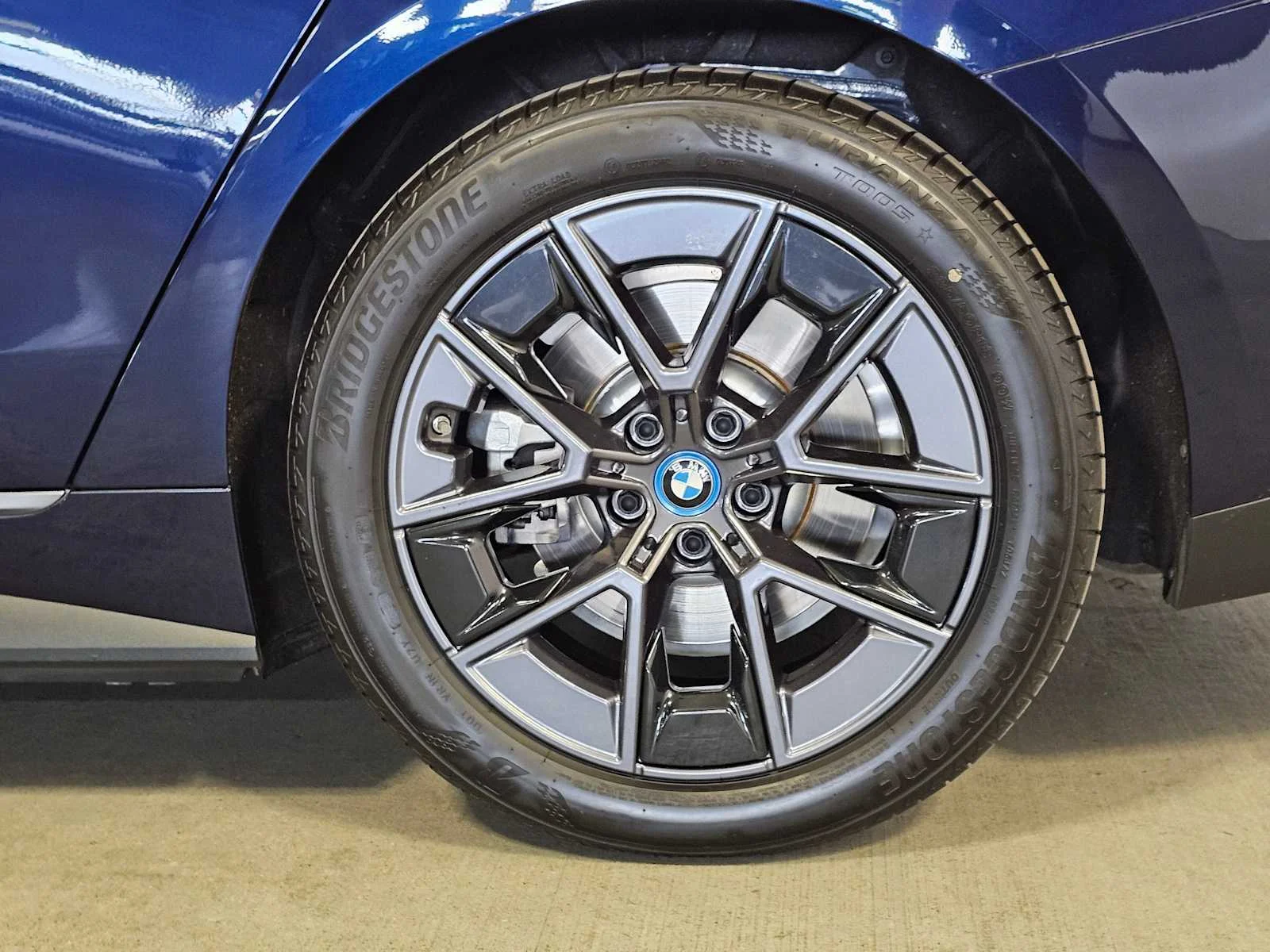 Certified Used 2023 Tanzanite Blue II Metallic BMW eDrive40 image 8