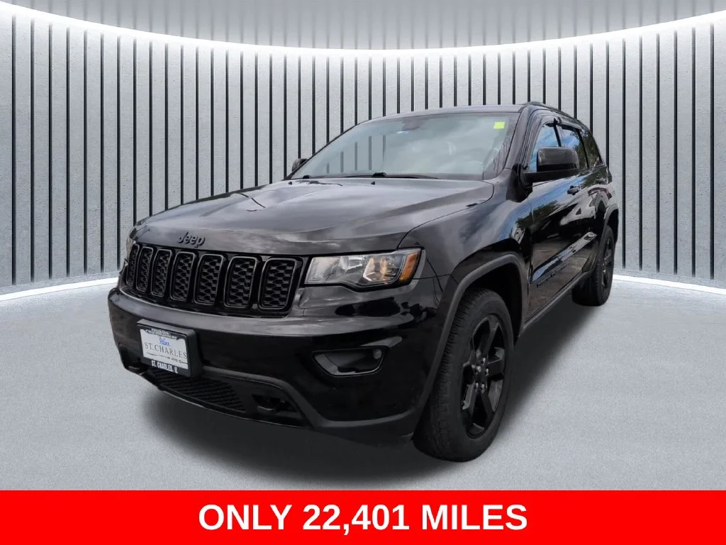 Used 2020 Black Jeep Laredo image 1