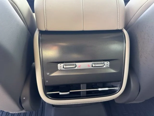 Used 2025 Gray Lincoln Reserve image 24