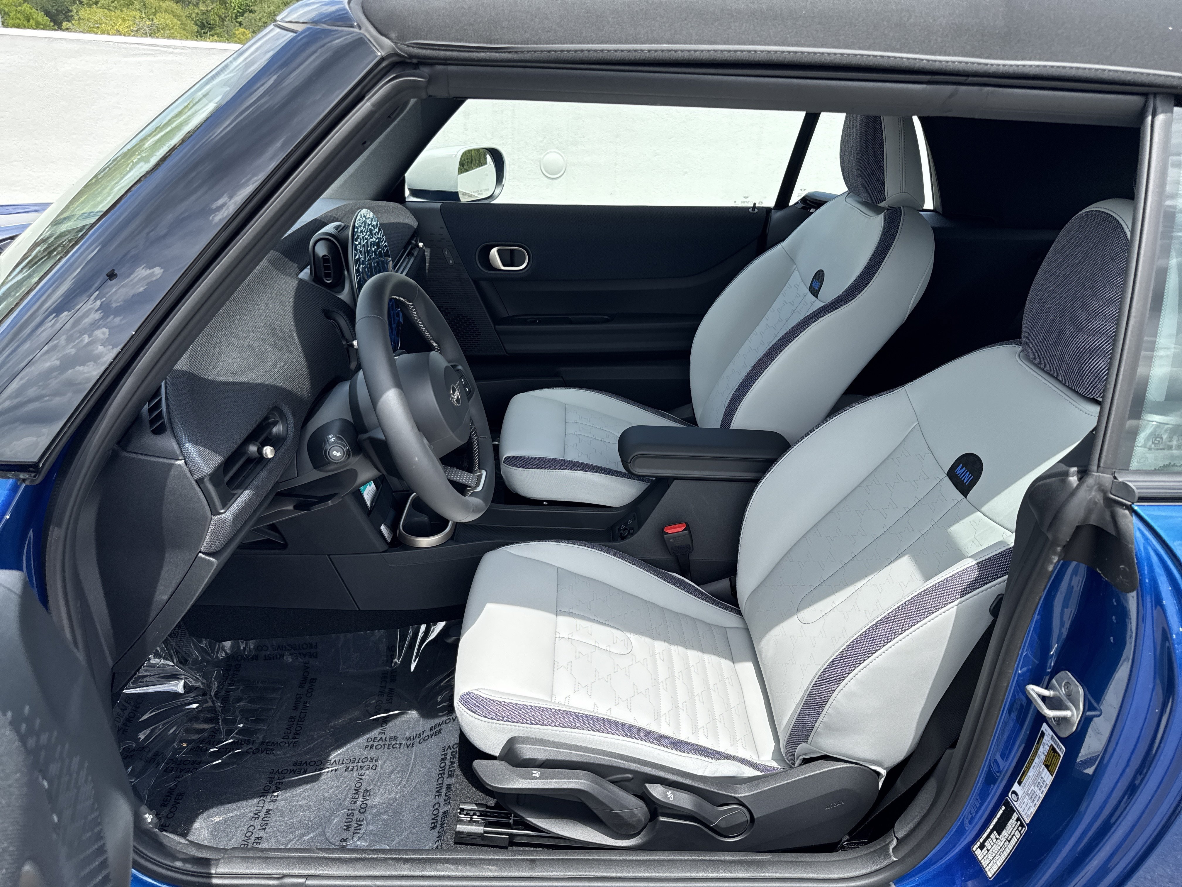 2026 MINI Convertible S - Photo 13