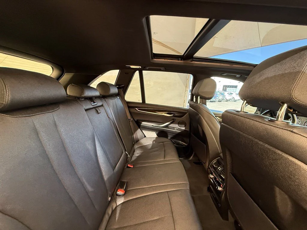 Used 2018 Dark Graphite BMW sDrive35i image 16