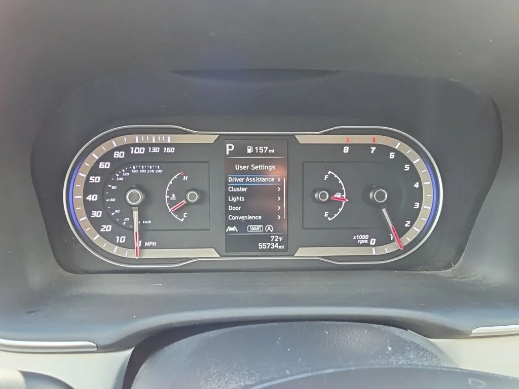 Used 2022 Gray Hyundai SE image 16