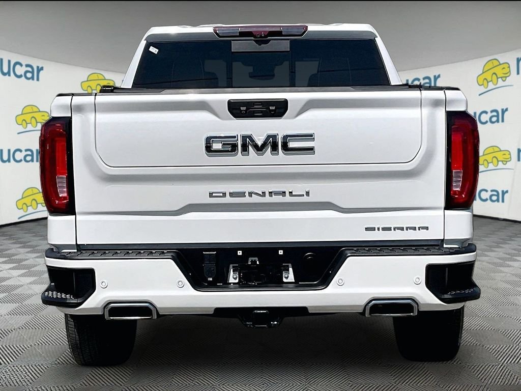 Used 2023 White GMC Denali Ultimate image 5