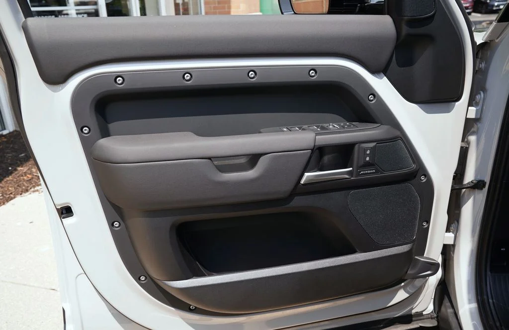 New 2026 Borasco Grey Land Rover S image 10