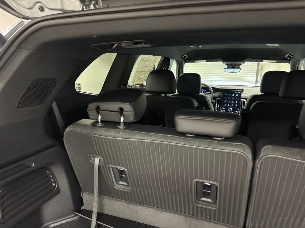 2026 GMC Acadia Elevation - Photo 18