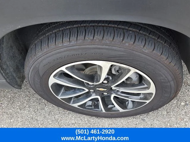 Used 2024 Gray Chevrolet LT image 8