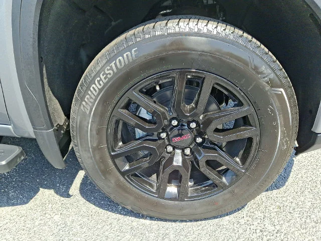 New 2026 Sterling Metallic GMC Elevation image 9