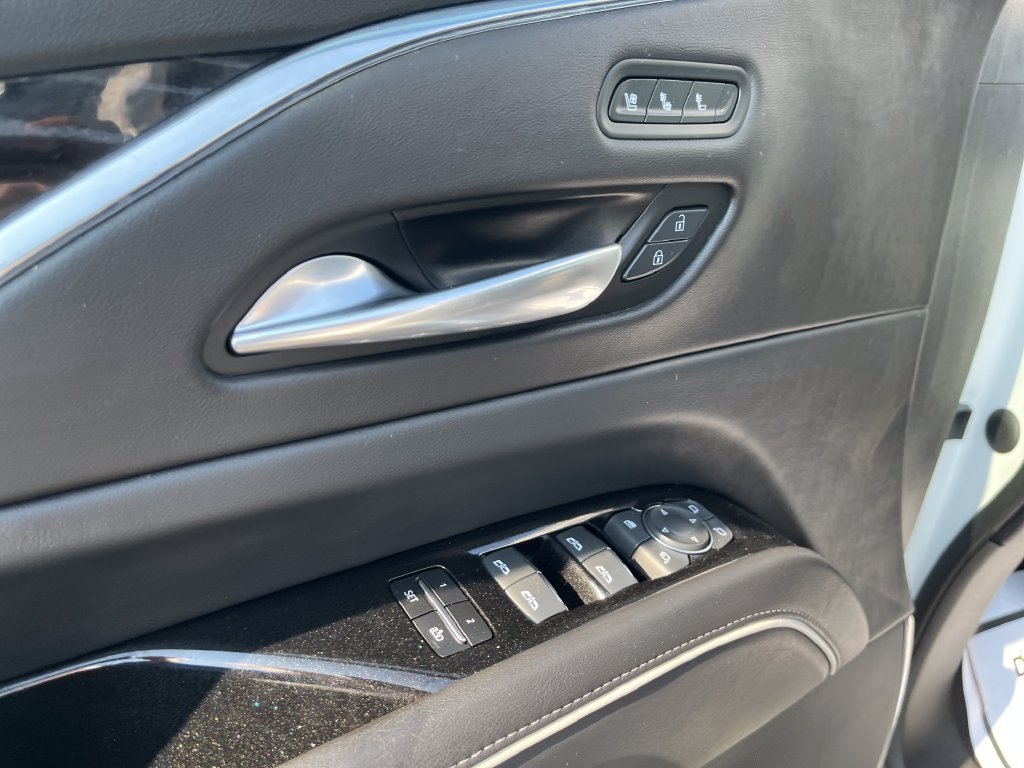 Used 2021 White Cadillac Sport image 11