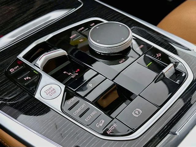New 2027 Black BMW xDrive40i image 17