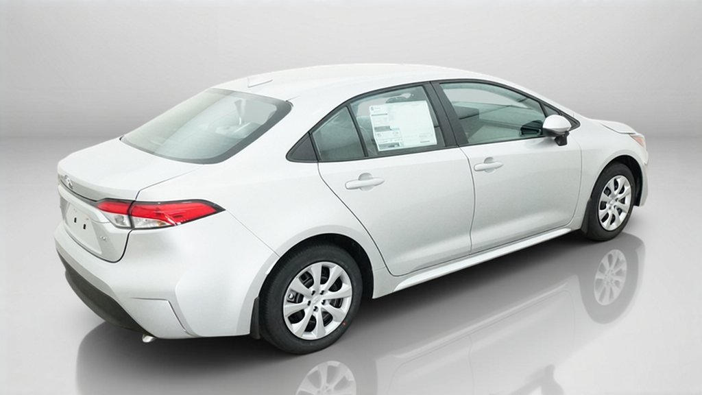 New 2027 Classic Silver Metallic Toyota LE image 9