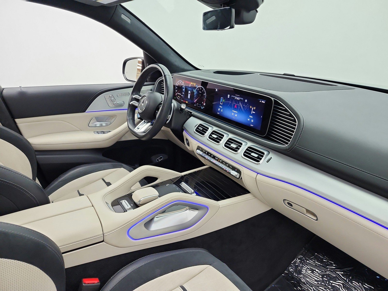Certified Used 2024 Obsidian Black Metallic Mercedes-Benz AMG® GLE 63 S 4MATIC+ SUV image 21