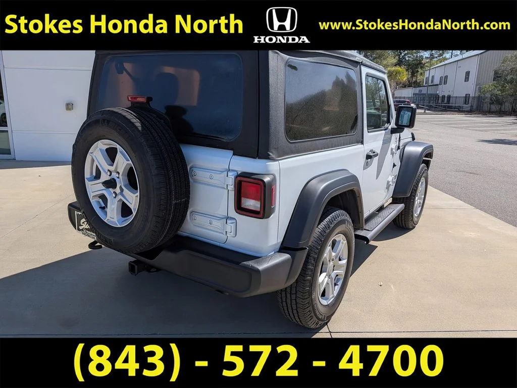 Used 2020 White Jeep Sport S image 4