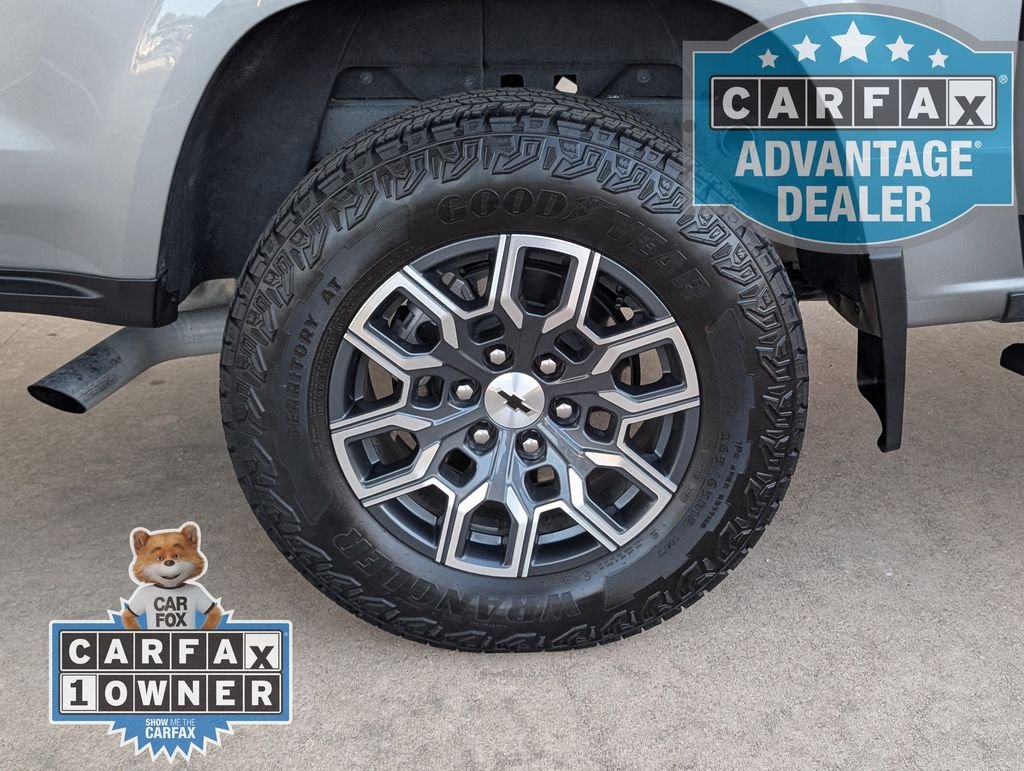 Used 2025 Gray Chevrolet Z71 image 4