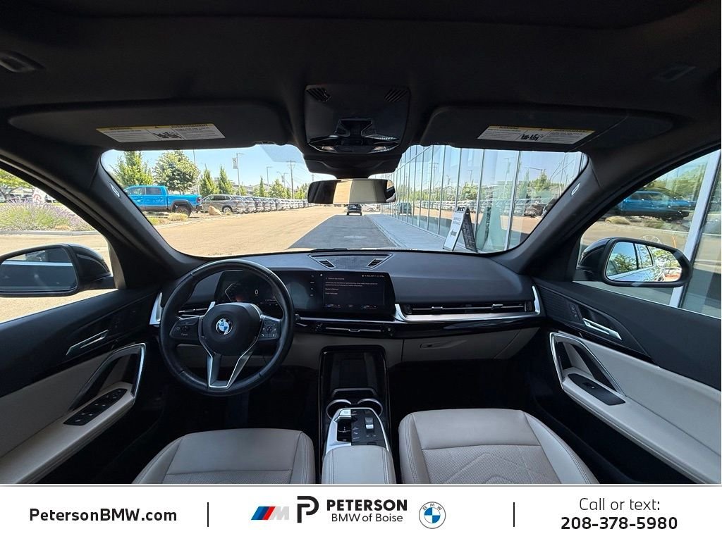 Used 2023 Black BMW xDrive28i image 19