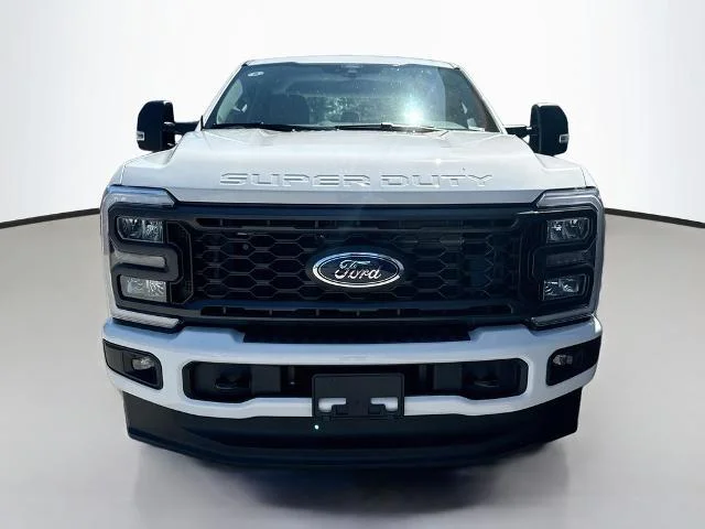 New 2026 Oxford White Ford F-250® XL image 31