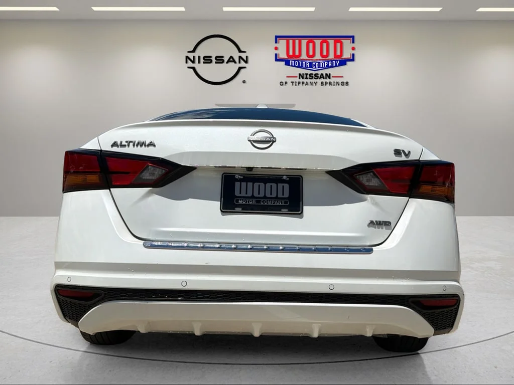 Used 2023 Pearl White Tricoat Nissan 2.5 SV image 3
