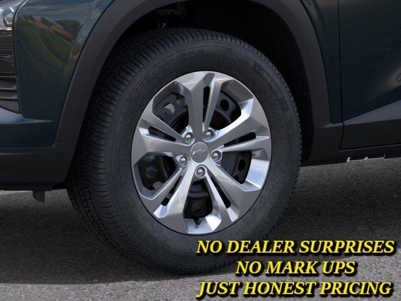 2026 Chevrolet Trax LS - Photo 9