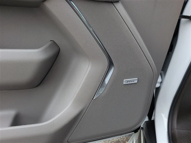 New 2026 Summit White GMC Elevation image 48