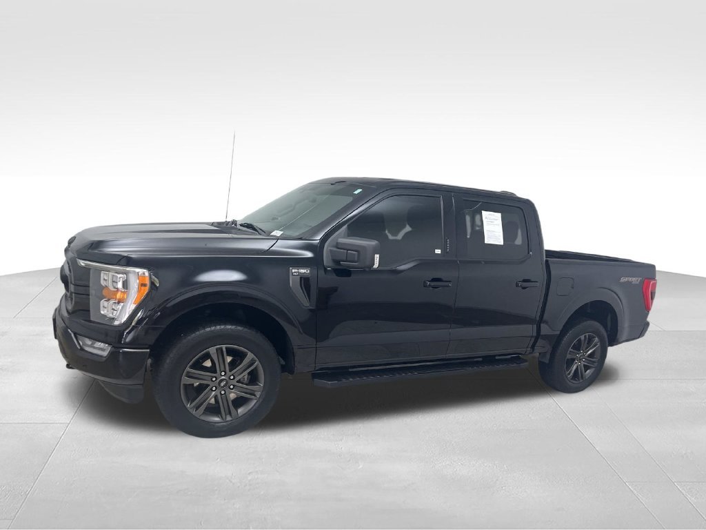 Used 2021 Black Ford XLT image 2