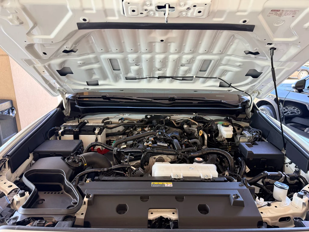 Used 2025 Ice Cap Toyota SR5 image 30