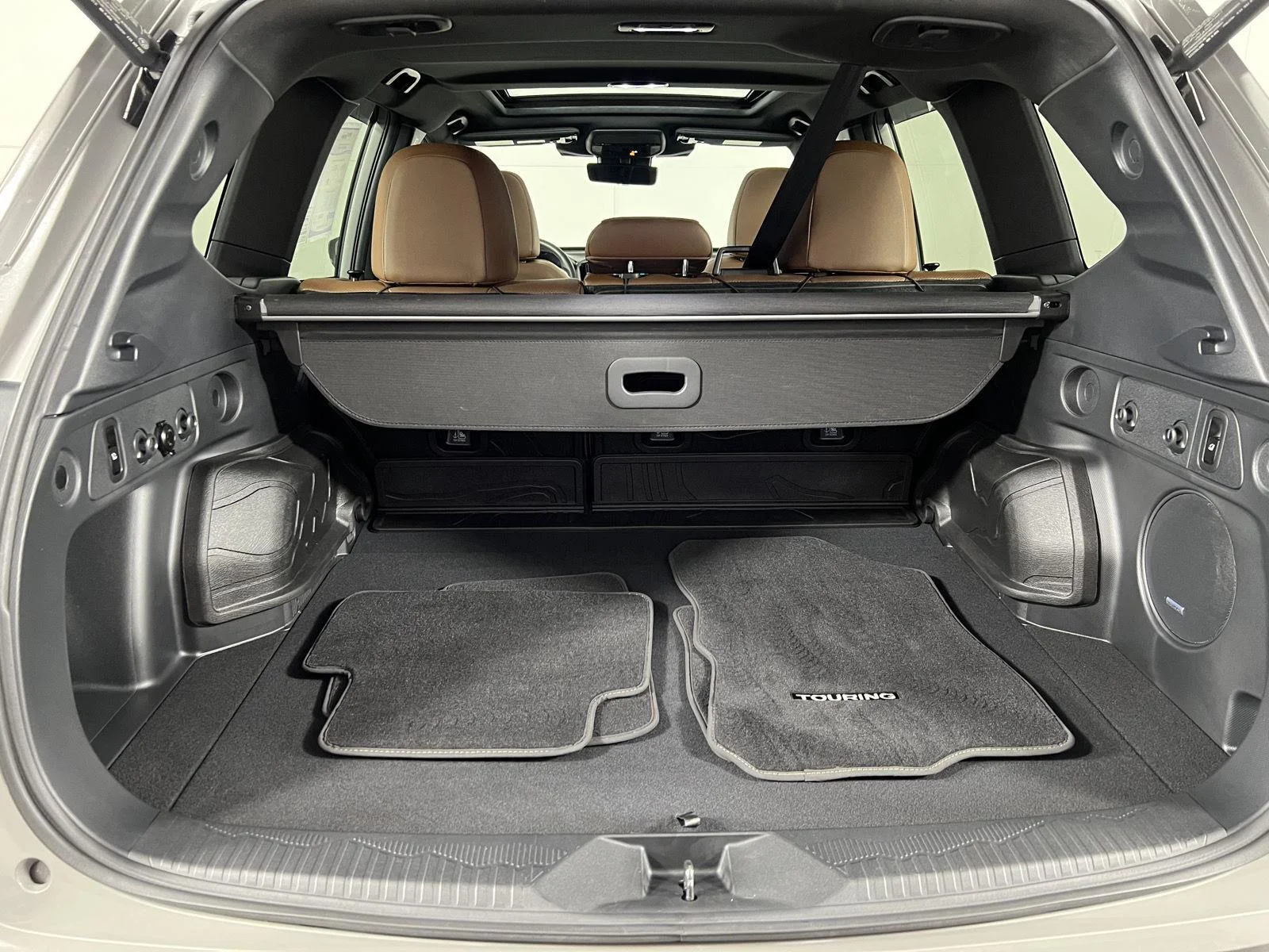 Used 2025 River Rock Pearl Subaru Touring image 15