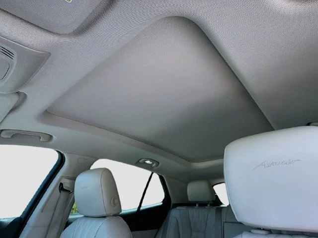 Used 2022 Sapphire Metallic Buick Avenir image 27