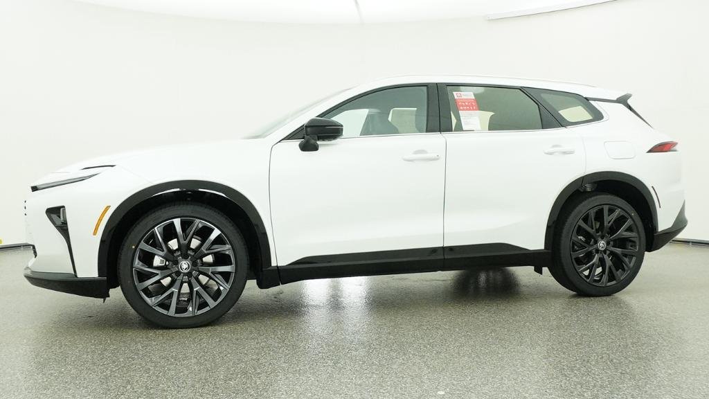 New 2026 Oxygen White Toyota Limited image 17