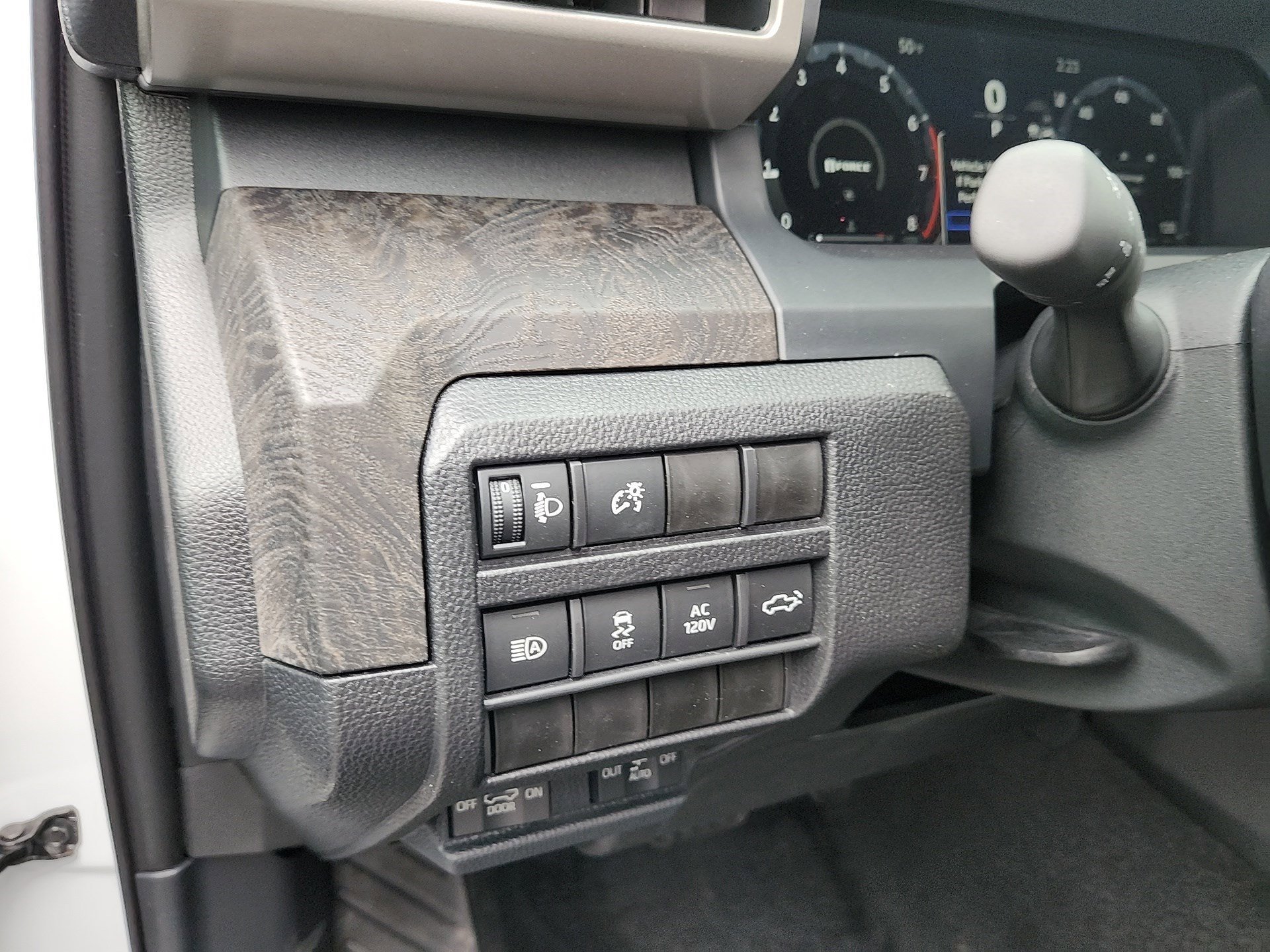 2026 Toyota Tacoma Limited - Photo 12