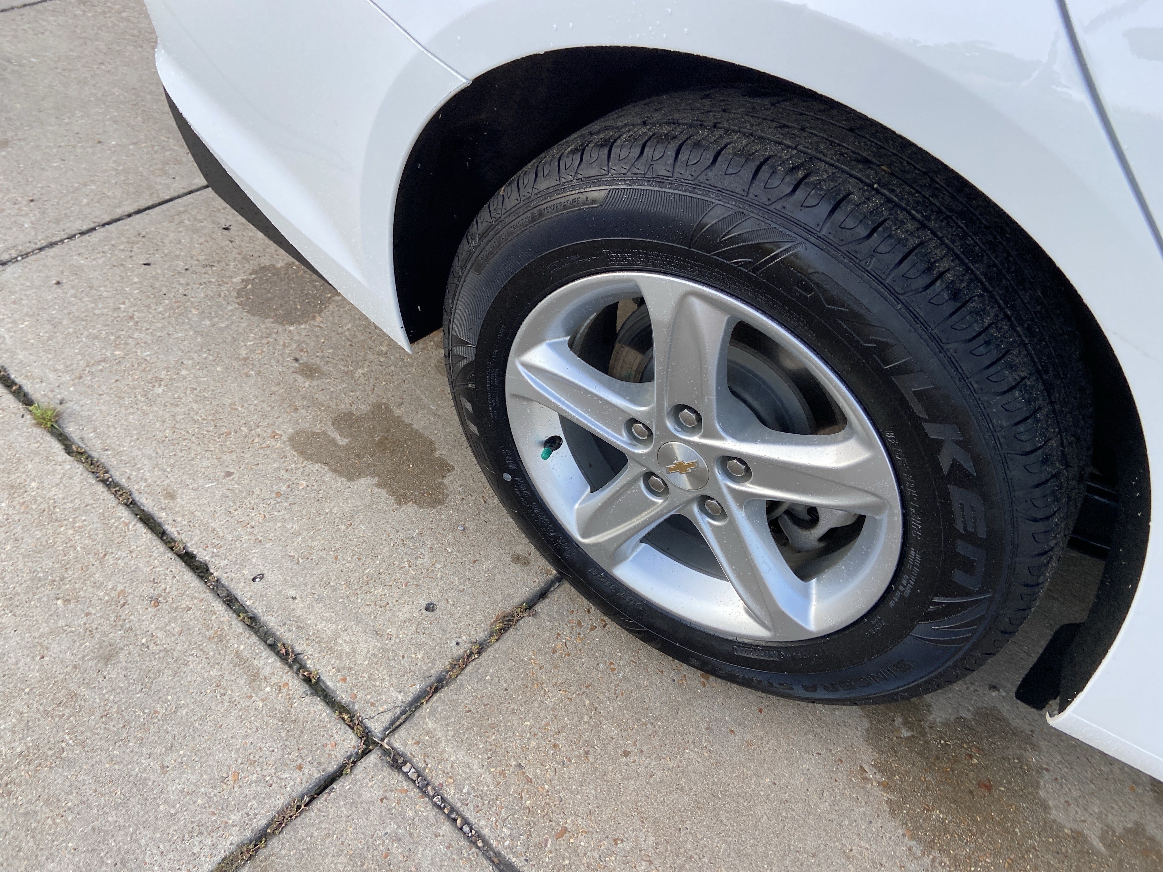 Used 2024 Summit White Chevrolet LS image 31