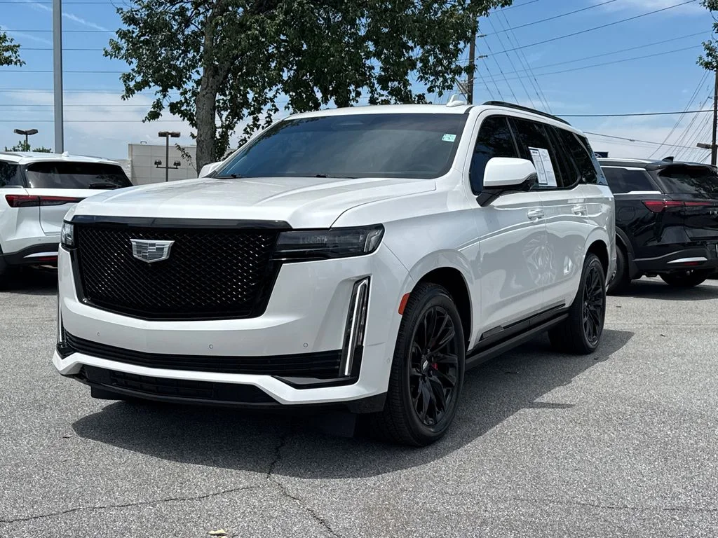 Used 2023 White Cadillac Sport Platinum image 1
