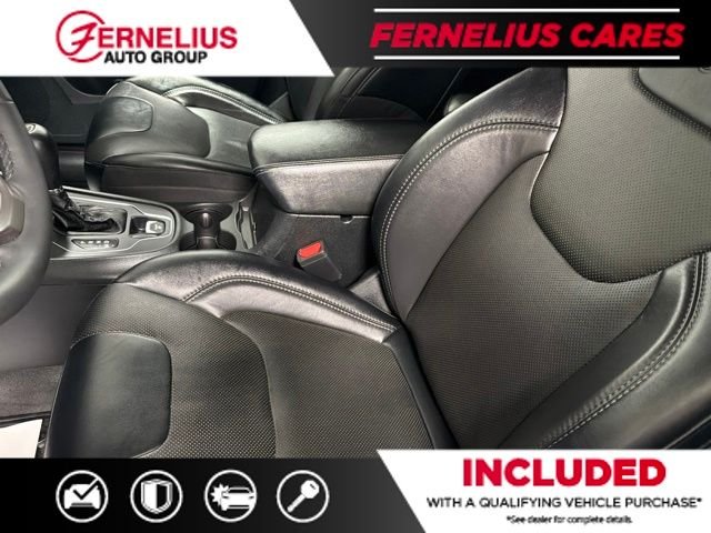 Used 2022 White Jeep Latitude Lux image 35