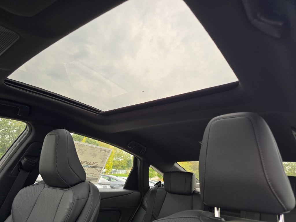 New 2026 Wavelength Lexus PREMIUM AWD image 8