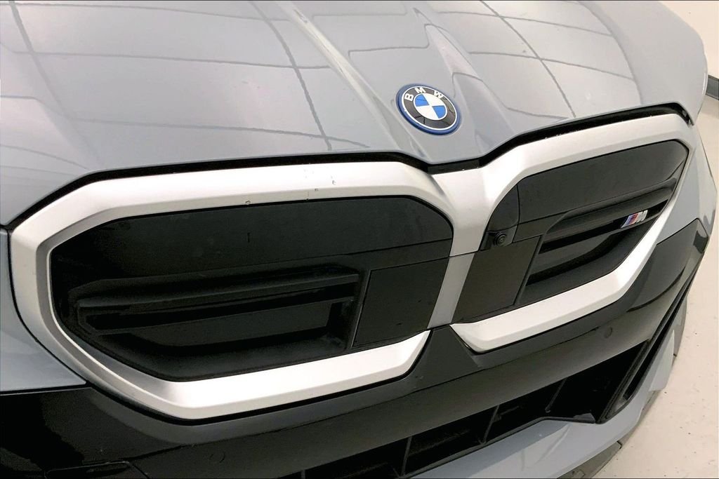Used 2025 Brooklyn Grey Metallic BMW  image 29