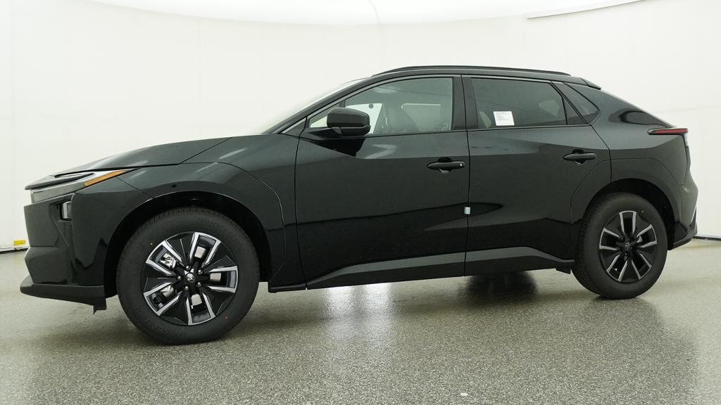 New 2026 Midnight Black Metallic Toyota XLE image 4