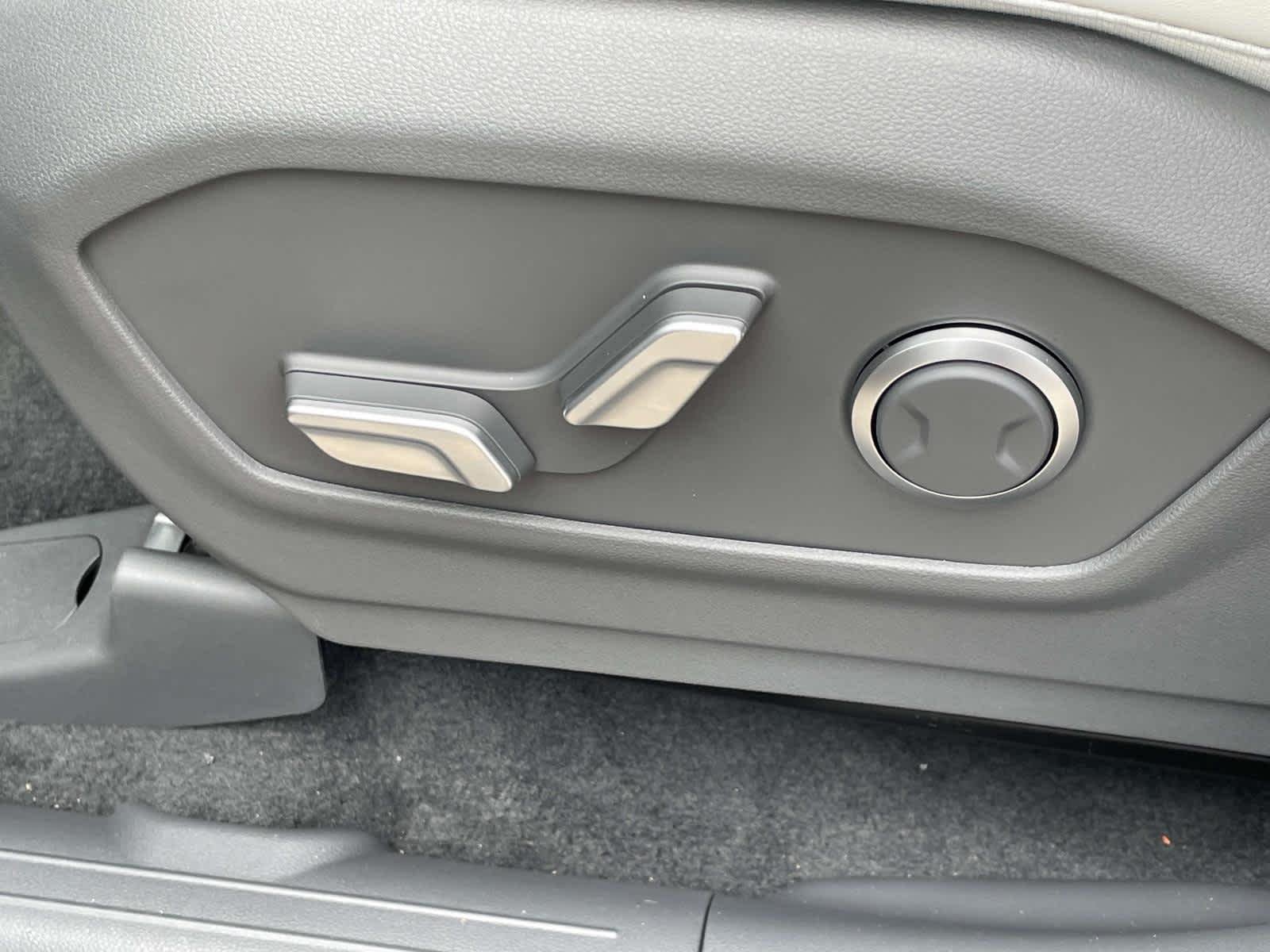New 2027 Atlantis Blue Hyundai SEL image 16