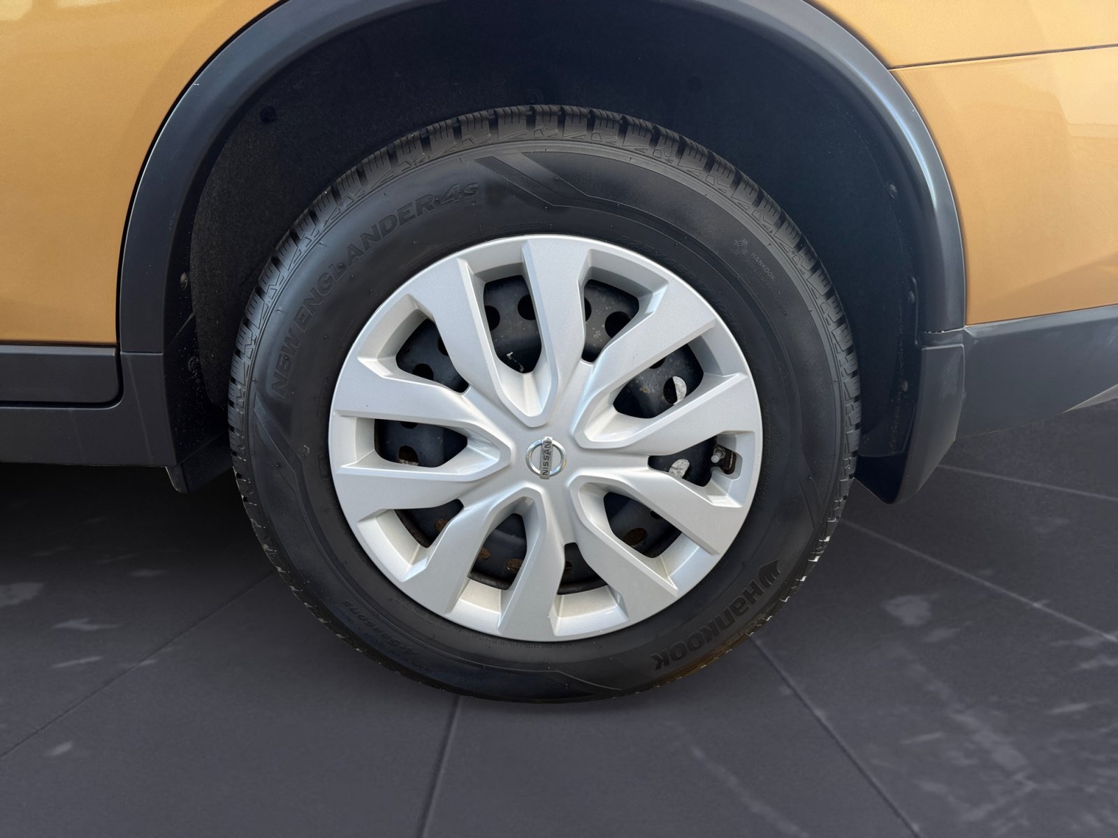 Used 2014 Saharan Sun Nissan S image 42