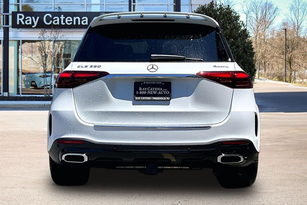 New 2026 MANUFAKTUR Moonlight White Metallic Mercedes-Benz GLE 350 image 4